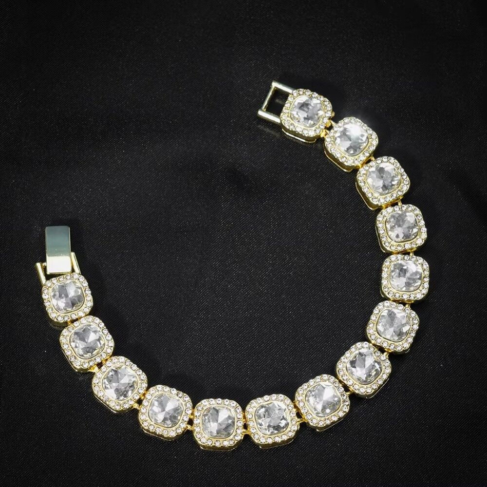 ⭐  8" Iced Out Diamond Bracelet 17.00 Ctw. Chain 13mm Wide 18k Yellow Gold ⭐ - Picture 5 of 5